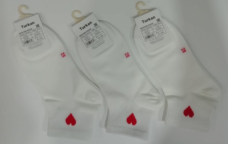 Женские носки 6719 белые с красным сердечком