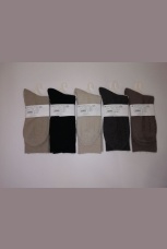 Женские носки высокие из шерсти с узорами