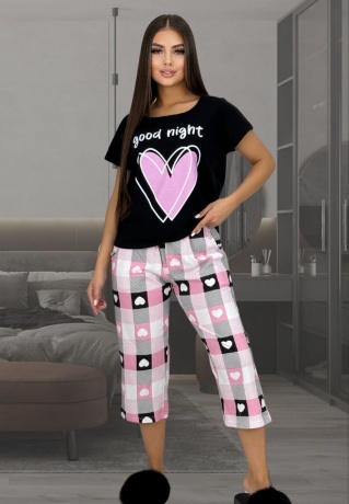 Женская пижама с бриджами, сердца