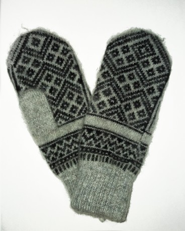 Шерстяные варежки