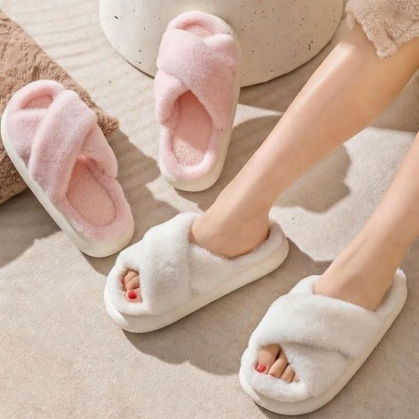 Женские тапочки Пушистые, крестик, резиновая подошва