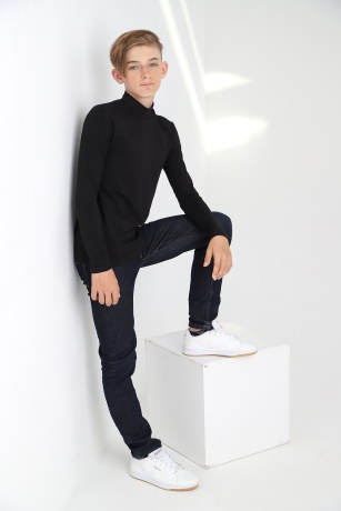 Джемпер (водолазка) для мальчика Кин-4 черный