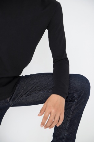 Джемпер (водолазка) для мальчика Кин-4 черный