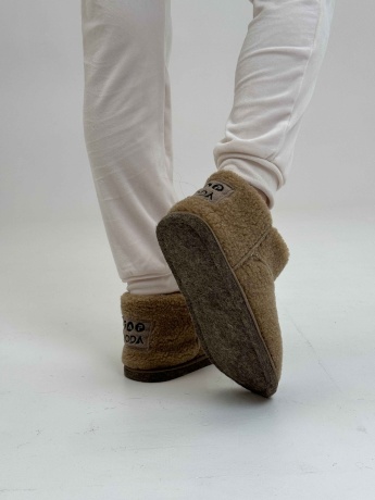 Женские угги из овечьей шерсти на войлочной подошве