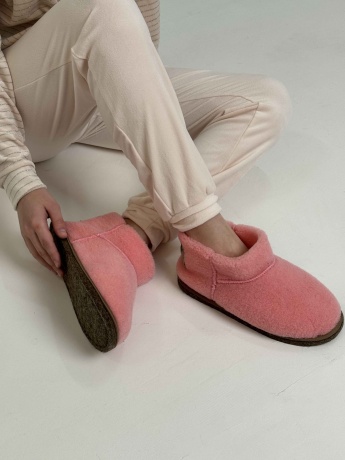 Женские угги из овечьей шерсти на войлочной подошве