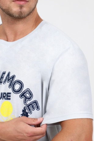 Костюм мужской светло-серый с шортами в клетку