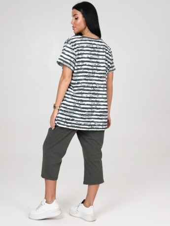 Костюм женский серый в полоску с  бриджами