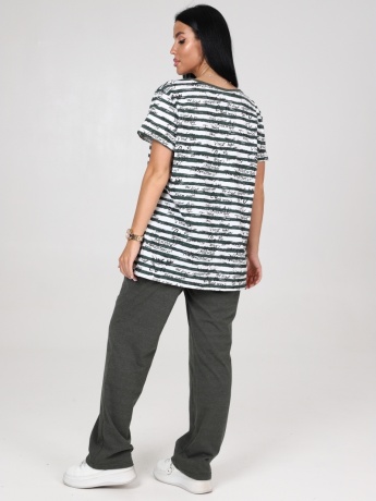 Костюм женский серый в полоску с брюками