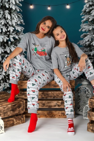 Пижама новогодняя для девочки family look Каникулы-1 серый