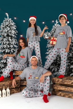 Пижама для мальчика новогодняя family look Каникулы-2 серый