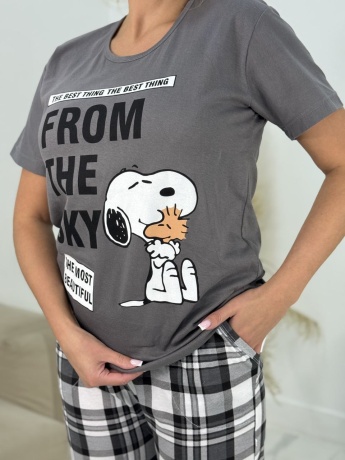 Женская пижама серая, брюки в клетку