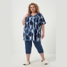 Костюм женский больших размеров, синий с кругами