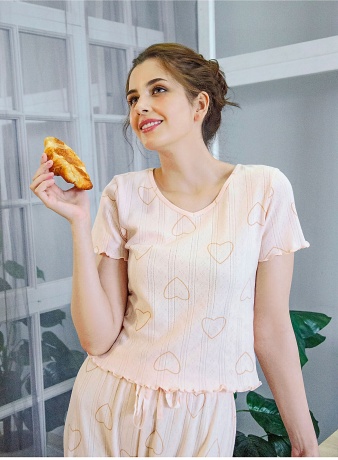 Комплект женский персиковый с сердцами