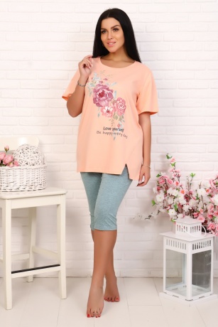Костюм женский персиковый, цветочный принт