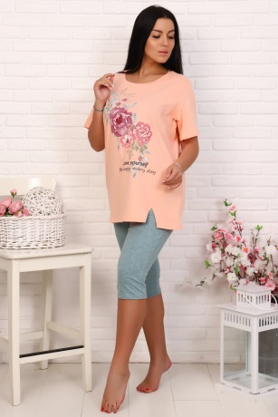 Костюм женский персиковый, цветочный принт