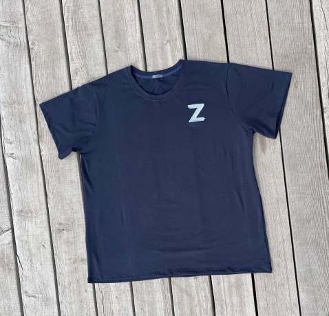 Футболка черная