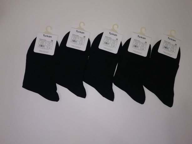 Женские носки средней длины, резинка в рубчик, черные