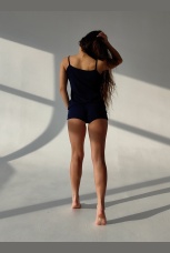 Пижама из вискозы с топом и шортами