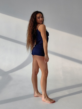 Пижама из вискозы с топом и шортами