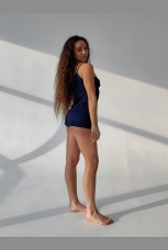 Пижама из вискозы с топом и шортами