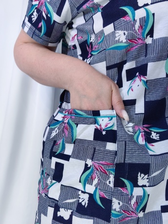 Халат женский на молнии с геометрическим рисунком