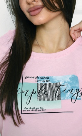 Комплект женский розовая футболка и темно-синие шорты