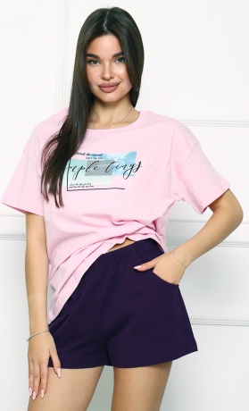 Комплект женский розовая футболка и темно-синие шорты