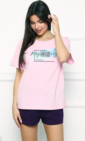 Комплект женский розовая футболка и темно-синие шорты