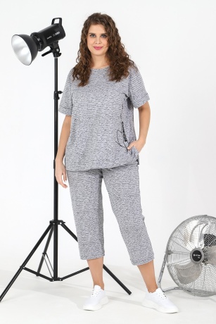 Костюм женский Письмена