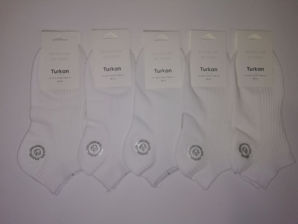 Женские носки укороченные, белые