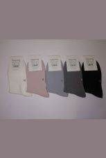 Женские носки с сердечком на голяшке